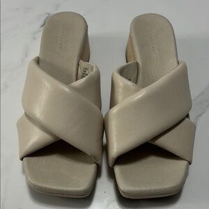 Sanctuary Women's Cream Sandals